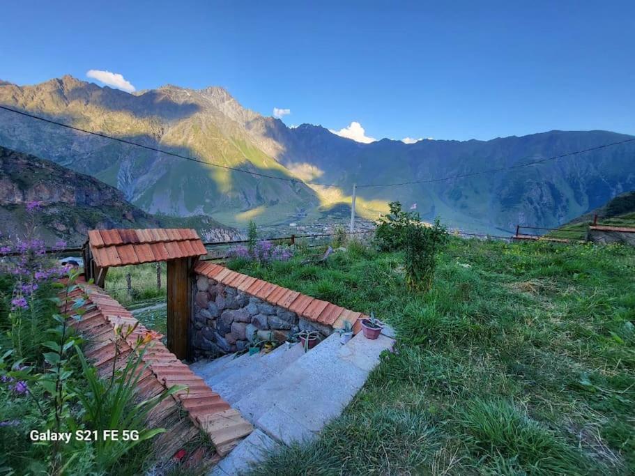 Peak House Villa Stepantsminda Exterior photo